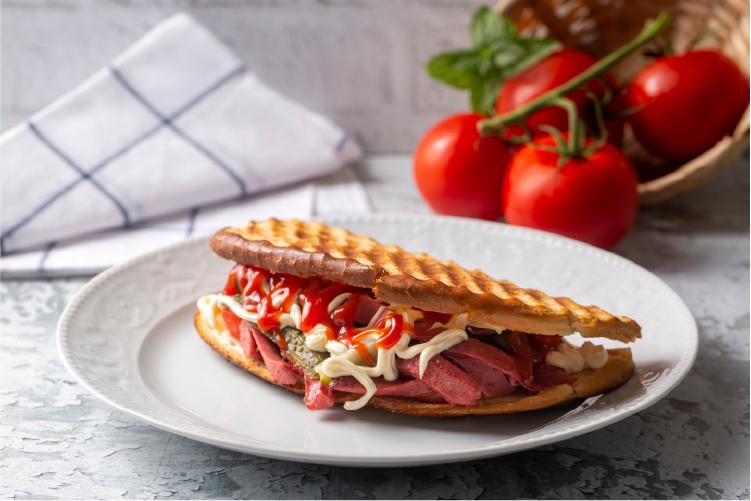 gemlik-belediyespor-kulubu-sosyal-kafe-menu-ayvalik-tostu-100